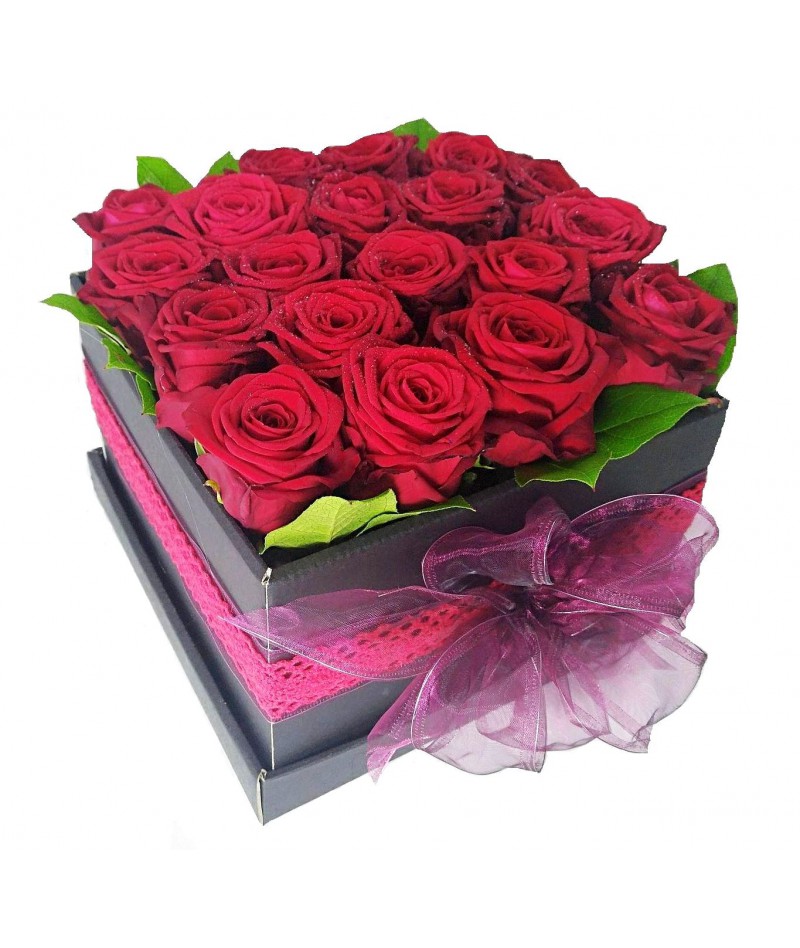 Červené růže v krabičce